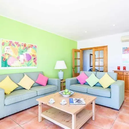 Villa Sleeps 7 Pool Air Con Wifi